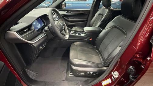 2024 Jeep Grand Cherokee L Laredo