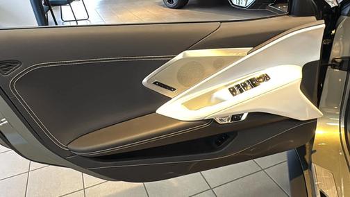 2024 Chevrolet Corvette Stingray w/2LT