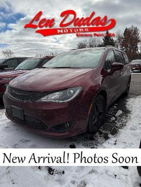 2020 Chrysler Pacifica Touring-L Plus