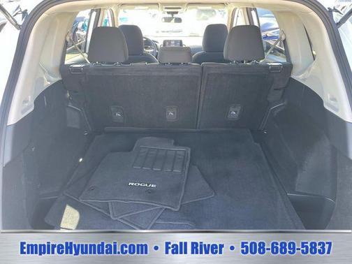 Glacier White 2024 Nissan Rogue S