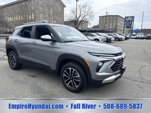 Sterling Gray Metallic 2025 Chevrolet Trailblazer LT