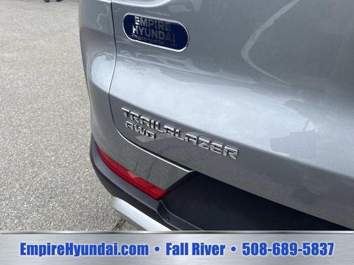 Sterling Gray Metallic 2025 Chevrolet Trailblazer LT