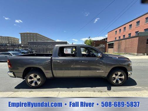 Granite Crystal Metallic Clearcoat 2023 RAM 1500 Laramie