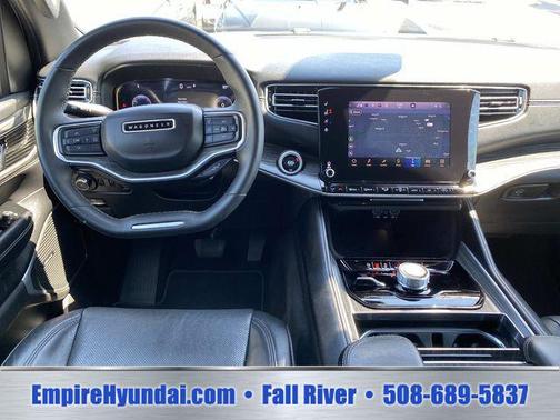 Diamond Black Crystal Pearlcoat 2024 Jeep Wagoneer L Series II 4x4