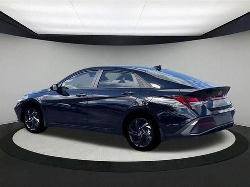 2026 Hyundai ELANTRA Sport