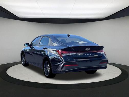 2026 Hyundai ELANTRA Sport