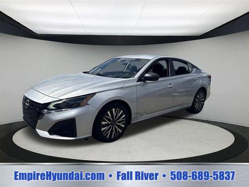 Brilliant Silver Metallic 2024 Nissan Altima 2.5 SV