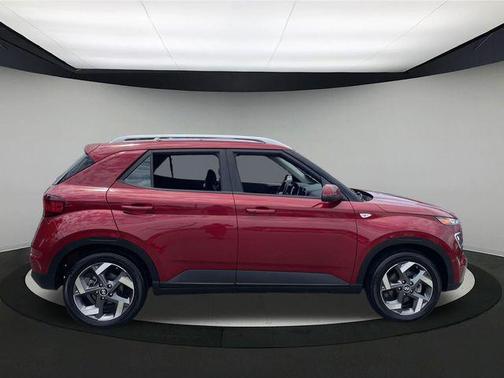 2024 Hyundai VENUE Limited