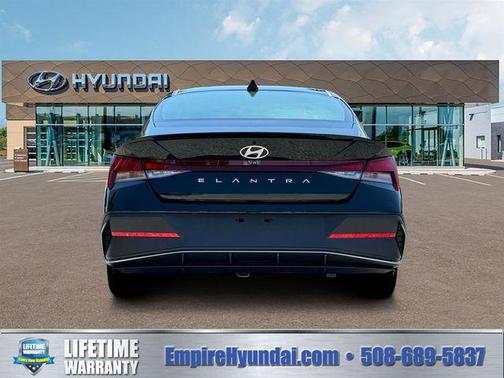 Abyss Black 2025 Hyundai ELANTRA Sport
