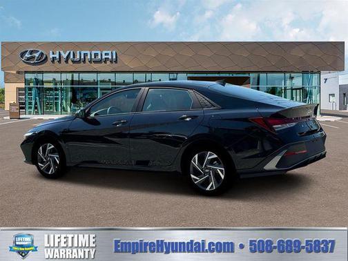 Abyss Black 2025 Hyundai ELANTRA Sport