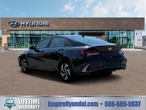 Abyss Black 2025 Hyundai ELANTRA Sport