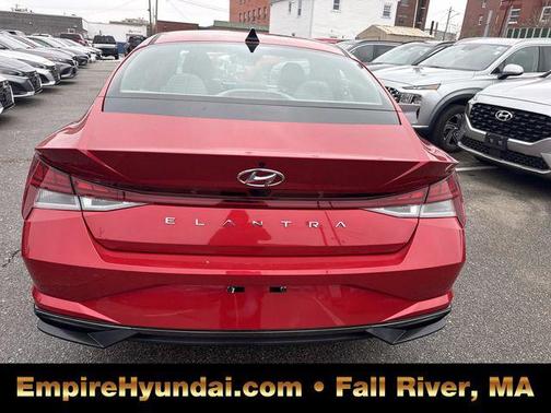 2021 Hyundai ELANTRA SEL