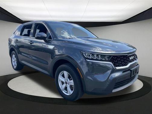 2022 Kia Sorento LX