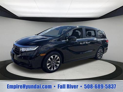 Crystal Black Pearl 2024 Honda Odyssey EX-L