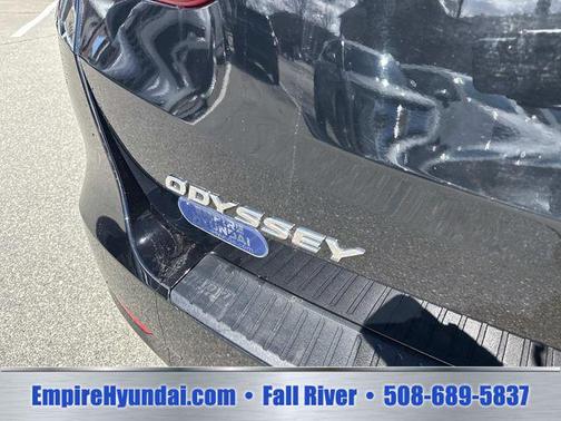 Crystal Black Pearl 2024 Honda Odyssey EX-L