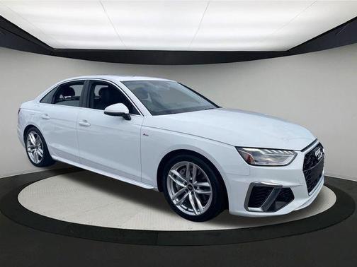2023 Audi A4 45 S line Premium Plus