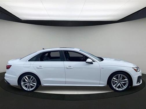2023 Audi A4 45 S line Premium Plus