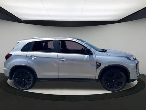 2023 Mitsubishi Outlander Sport 2.0 LE