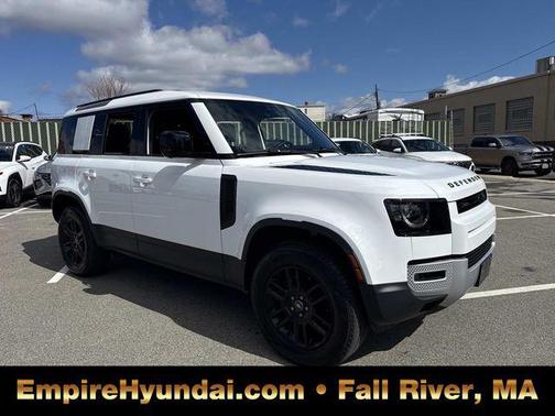 Santorini Black Metallic 2025 Land Rover Defender 110 P300