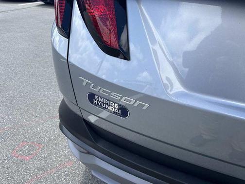 Shimmering Silver 2025 Hyundai TUCSON SEL