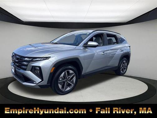Shimmering Silver 2025 Hyundai TUCSON SEL