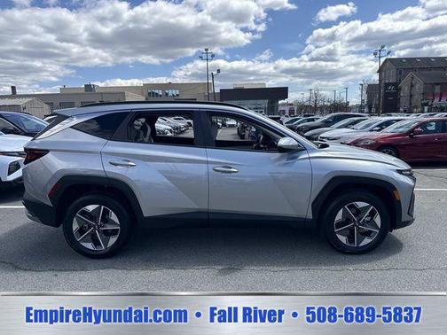 Shimmering Silver 2025 Hyundai TUCSON SEL