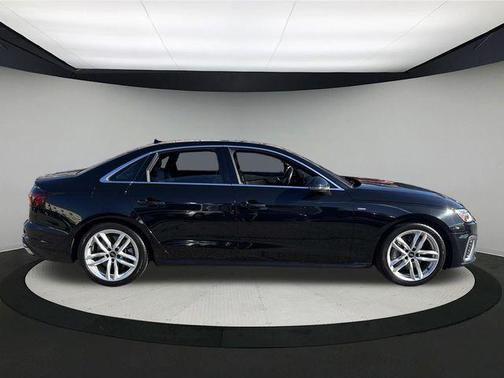 2024 Audi A4 45 S line Premium Plus