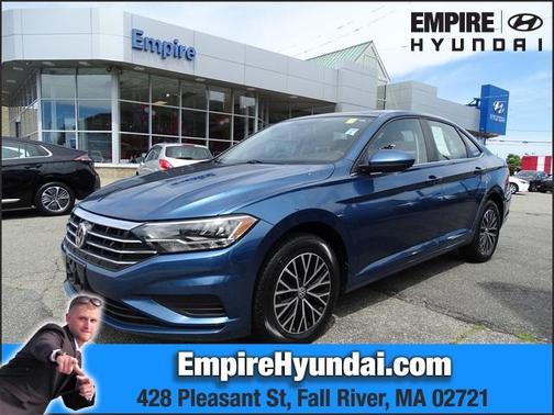 Photo 1 of 30 of 2021 Volkswagen Jetta 1.4T SE
