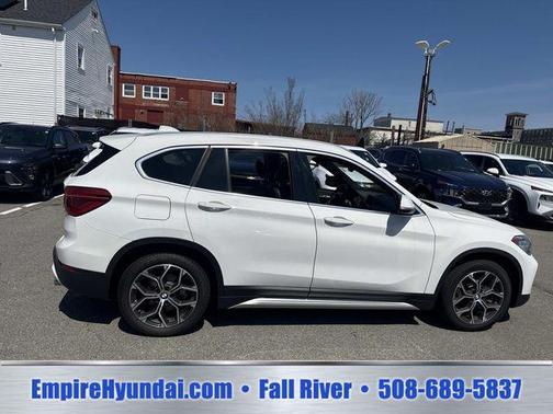 Alpine White 2022 BMW X1 xDrive28i