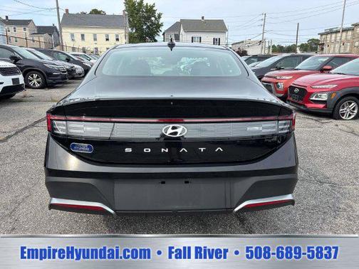 Abyss Black 2025 Hyundai SONATA SE