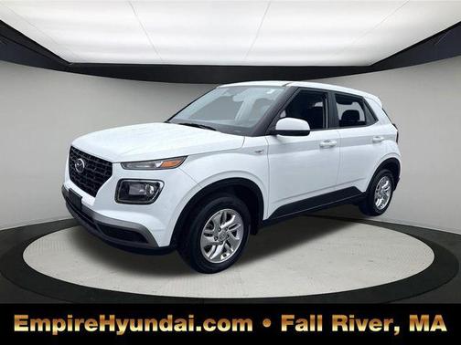 2025 Hyundai VENUE SE