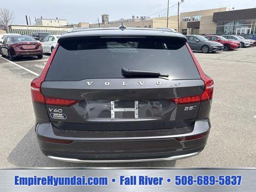 Bright Dusk Metallic 2025 Volvo V60 Cross Country Plus, B5 AWD Gas (mild hybrid)
