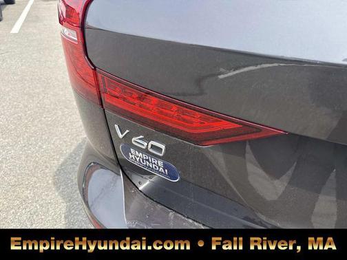 2025 Volvo V60 Cross Country Plus, B5 AWD Gas (mild hybrid)