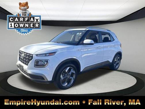 2024 Hyundai VENUE SEL