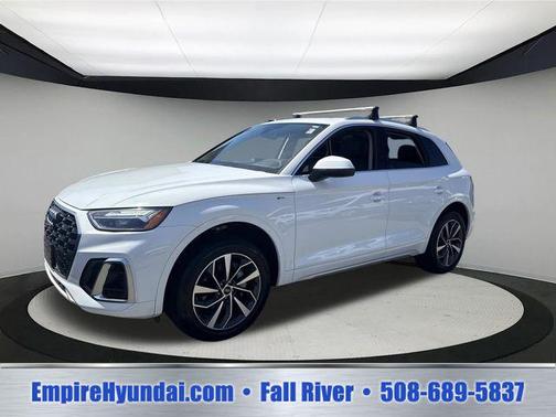 Arkona White 2024 Audi Q5 45 S line Premium Plus