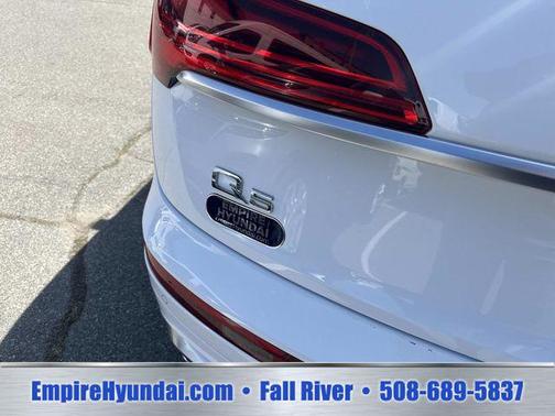 Arkona White 2024 Audi Q5 45 S line Premium Plus