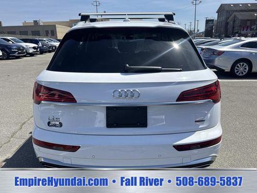Arkona White 2024 Audi Q5 45 S line Premium Plus