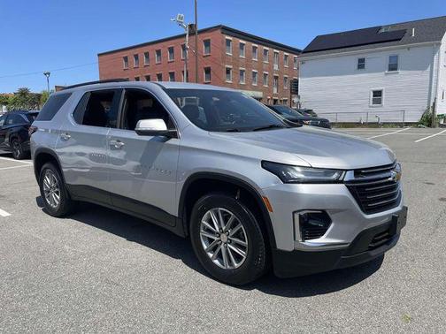 2022 Chevrolet Traverse LT Leather