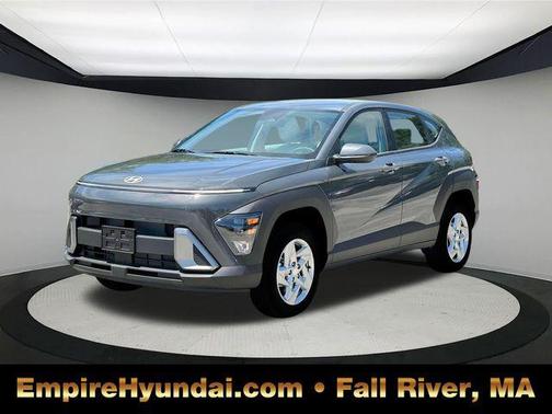 2025 Hyundai KONA SE