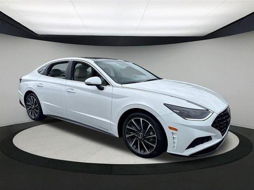 2022 Hyundai SONATA Limited
