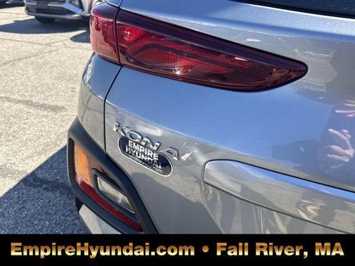 2021 Hyundai KONA SEL