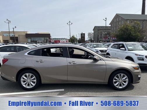 Mineral Gray Metallic 2025 Chevrolet Malibu FWD 1LT