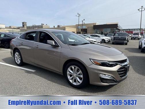 Mineral Gray Metallic 2025 Chevrolet Malibu FWD 1LT