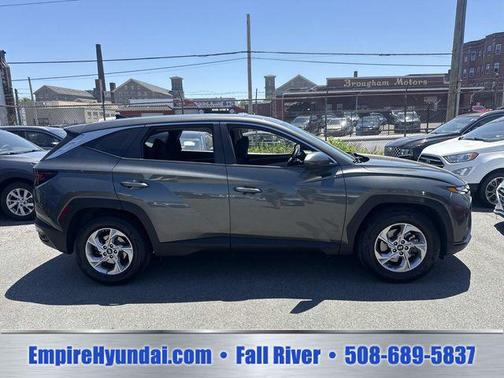 Gray 2022 Hyundai TUCSON SE