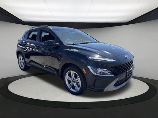 Abyss Black Pearl 2023 Hyundai KONA SEL