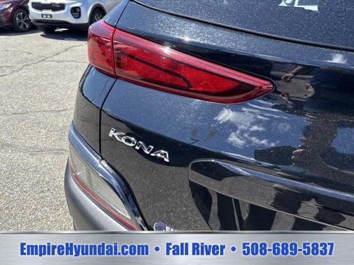 Abyss Black Pearl 2023 Hyundai KONA SEL