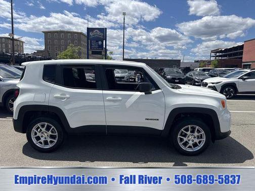 Alpine White Clearcoat 2023 Jeep Renegade Latitude