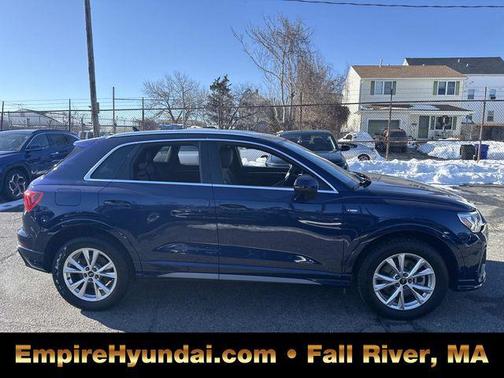 2025 Audi Q3 Premium 45 TFSI S line quattro Tiptronic