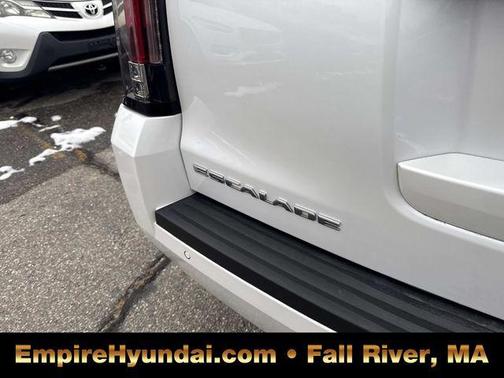 2020 Cadillac Escalade Luxury