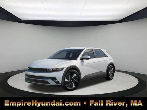 2026 Hyundai IONIQ 5 SE